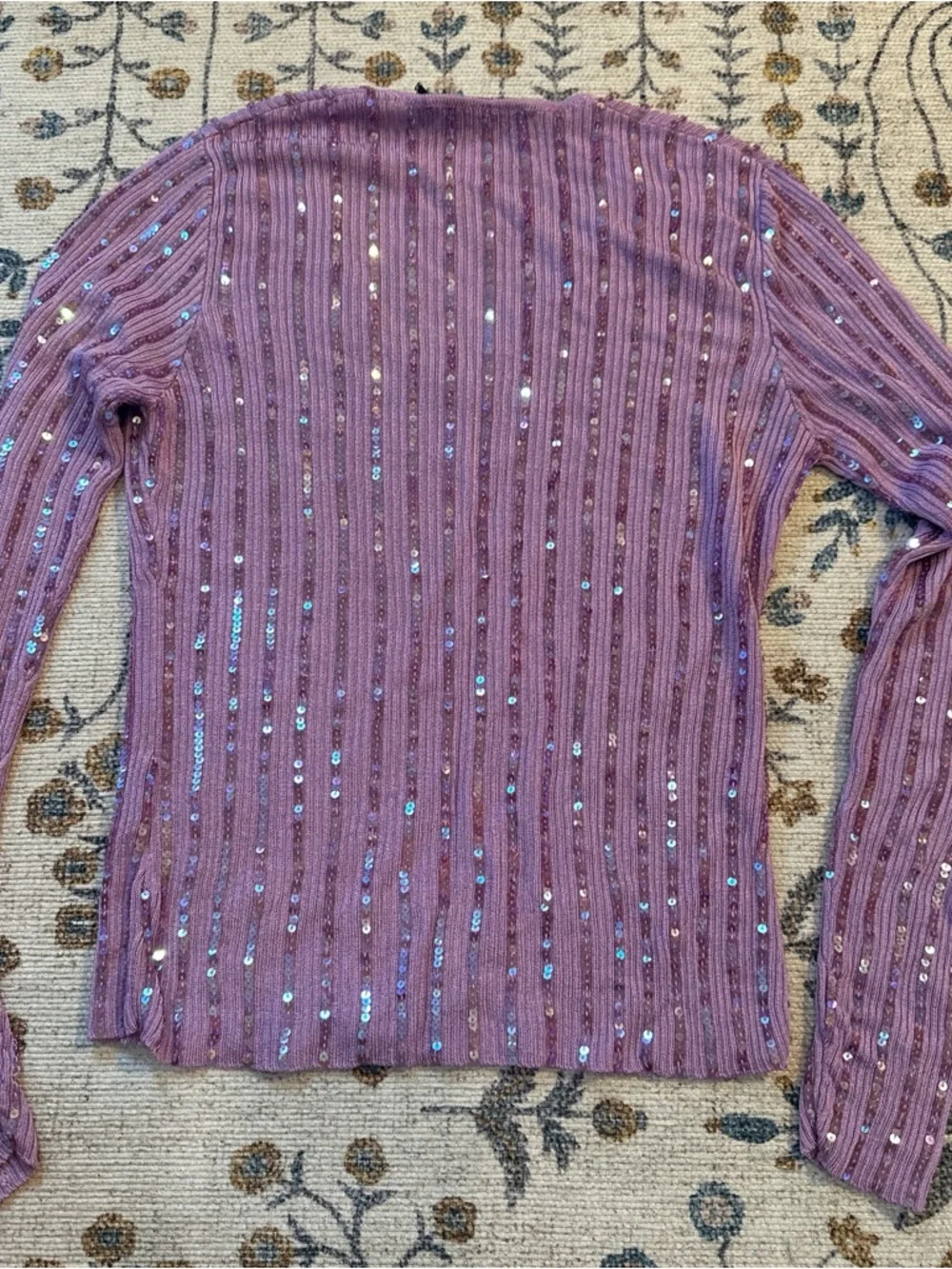 Cyrus Lavender Ribbed Sequin Top - Picture 4 of 5
